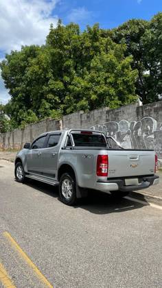 CHEVROLET S10 2.5 LT 4X4 CD 16V FLEX 4P MANUAL CHEVROLET S10 2.5 LT 4X4 CD 16V FLEX 4P MANUAL